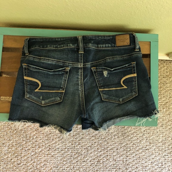 American Eagle Super Strech Jean Short - Picture 2 of 3